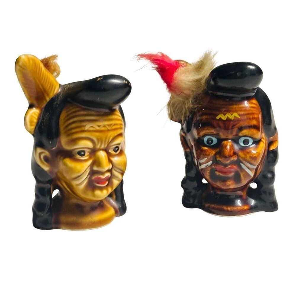 Vintage Indian Warriors Salt & Pepper Shakers Feather Japan-Small Crack C Pic
